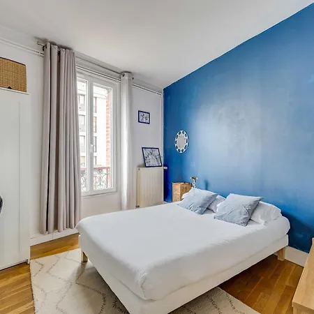 Апартаменты Charming 2br 4p - Saint-denis Сен-Дени