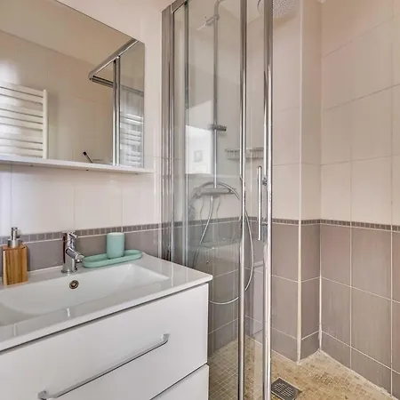 Charming 2br 4p - Saint-denis شقة *